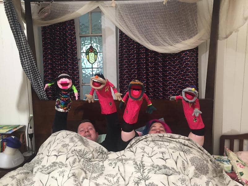 Larrikin Puppets - Film and TV puppetry - Regurgitator's Pogogo Show